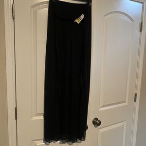 Beautiful floor length cocktail pant